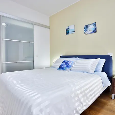 Guesthost - Rooftop House - Terrace