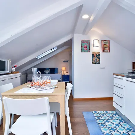 Guesthost - Rooftop House - Terrace Σαλέρνο