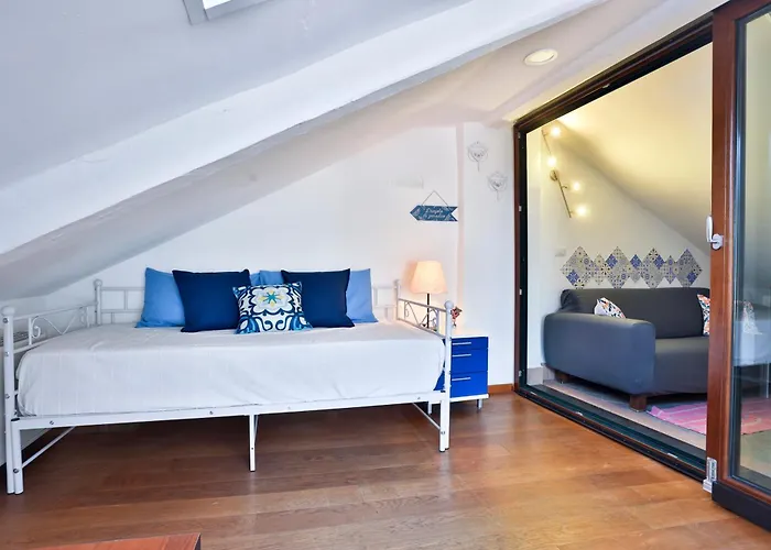 Guesthost - Rooftop House - Terrace